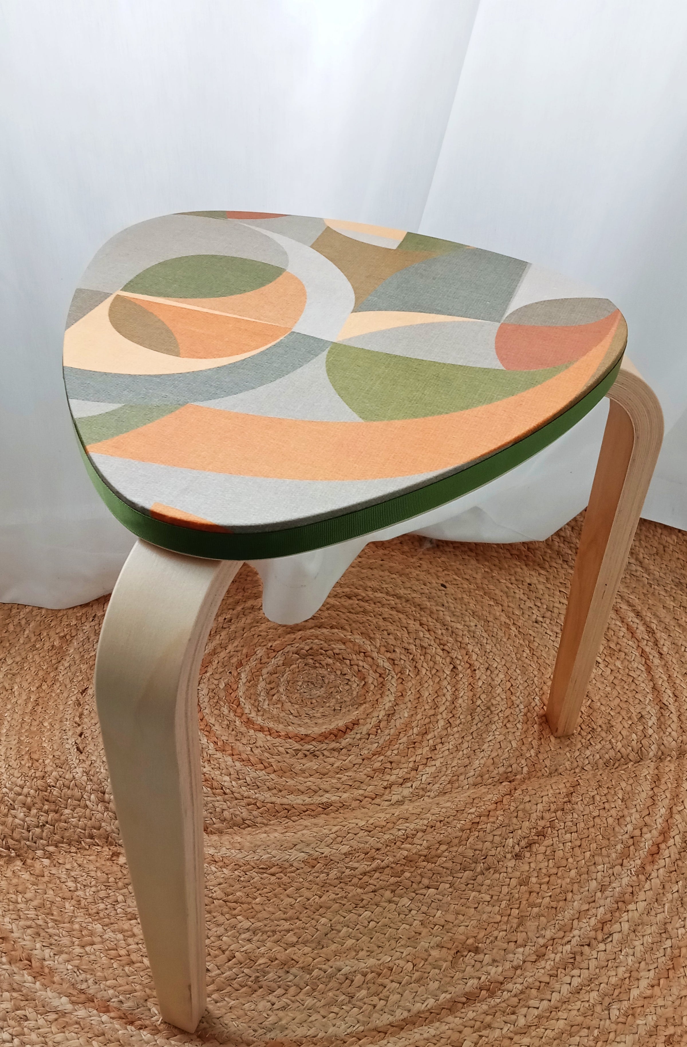 Modern shop side stools